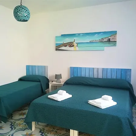 בית הארחה D'aragona אוטרנטו